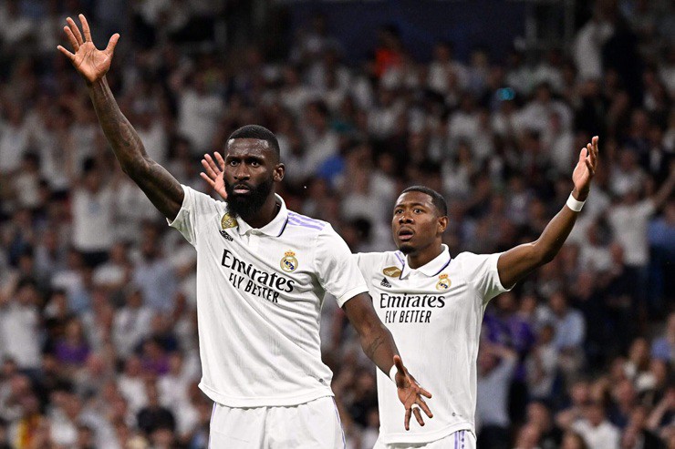 Real Madrid đang trong cơn khủng hoảng hàng thủ