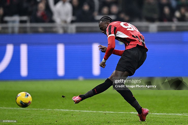 Tammy Abraham tỏa sáng với 1 cú đúp ngay trong hiệp 1