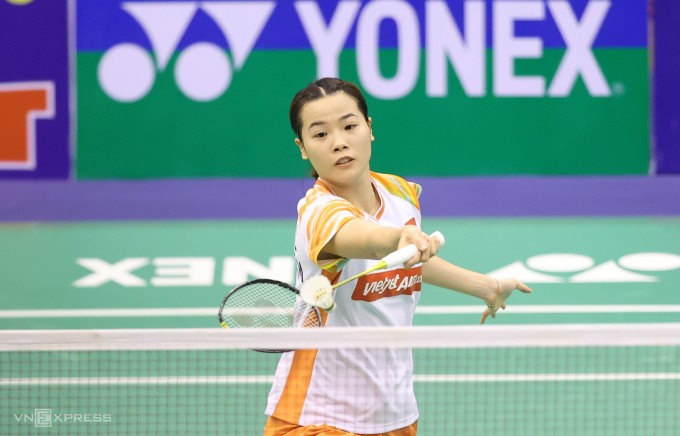 Nguyễn Thùy Linh thi đấu trong trận chung kết thắng Kaoru Sugiyama 2-0 vào ngày 15/9/2024, lần thứ ba liên tiếp vô địch giải cầu lông quốc tế Vietnam Open. Ảnh: Đức Đồng