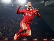 Van Dijk lập cột mốc ghi bàn vô đối, tiết lộ tương lai bấp bênh ở Liverpool