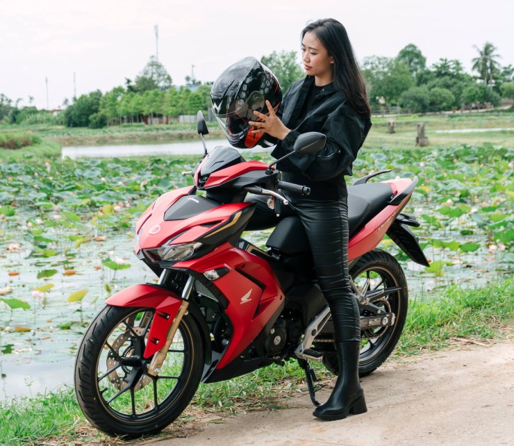 Giá Honda Winner X tháng 2/2025, giảm ngay 10 triệu đồng - 1