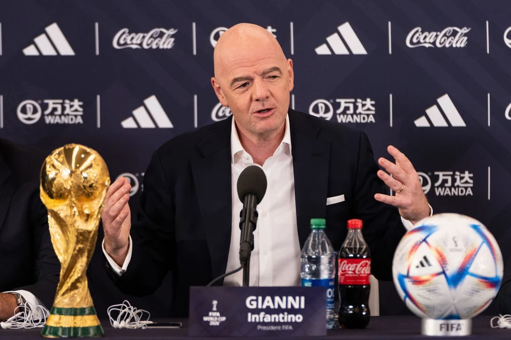 Chủ tịch FIFA Gianni Infantino cứng rắn với các lệnh trừng phạt những nước vi phạm Điều lệ FIFA. Ảnh: GETTY