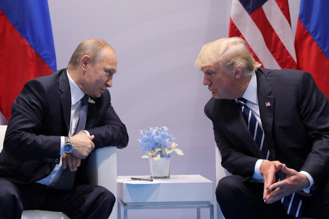 Tổng thống Mỹ Donald Trump và Tổng thống Nga Vladimir Putin. (Ảnh: Reuters)