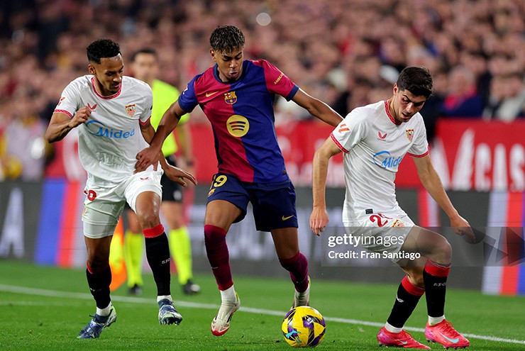 Video bóng đá Sevilla - Barcelona: 5 bàn & thẻ đỏ, "phả hơi nóng" Real (La Liga)