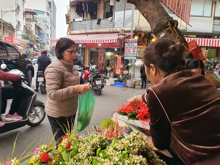 Nhiều người khá yêu thích loại hoa này và không ngần ngại "xuống tiền" mua về chơi.