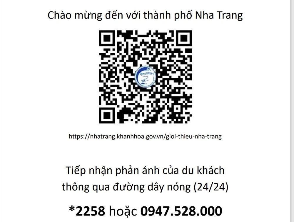 Mã QR quảng bá du lịch và thông tin đường dây nóng do UBND TP Nha Trang tạo lập. Ảnh: XUÂN HOÁT