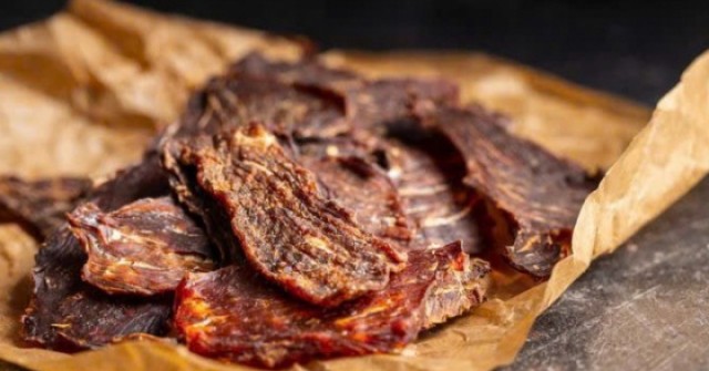 Điều gì xảy ra với cơ thể bạn khi bạn ăn thịt bò khô thường xuyên