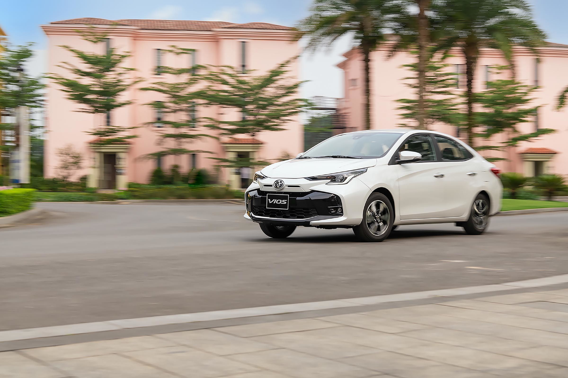 Lý giải nguyên nhân vì sao Toyota Vios được gọi là xe sedan “quốc dân” - 4