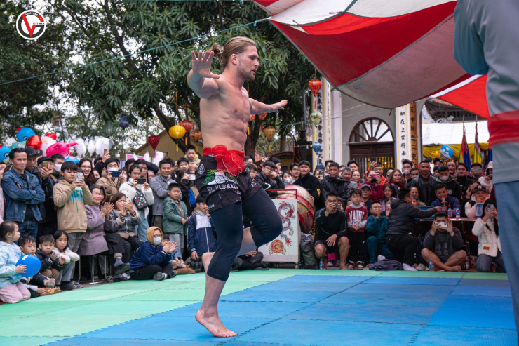 Zakhar Dzmitrychenka được tiến cử thi đấu với siêu đô vật Việt, Hà Văn Hiếu. Ảnh: Grappling Việt Nam