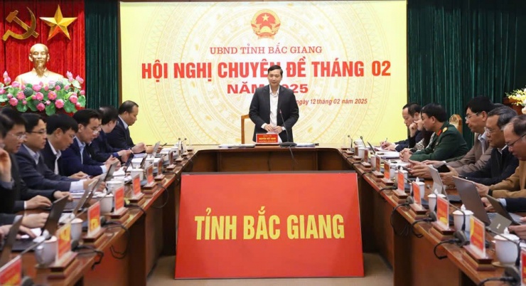 UBND tỉnh Bắc Giang tổ chức hội nghị chuyên đề về tinh gọn bộ máy. Ảnh: Trịnh Lan.