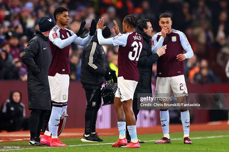 Rashford đã có màn ra mắt trong màu áo Aston Villa