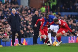 Trực tiếp bóng đá Everton - Liverpool: Salah chớp thời cơ đưa Liverpool dẫn trước (Ngoại hạng Anh)