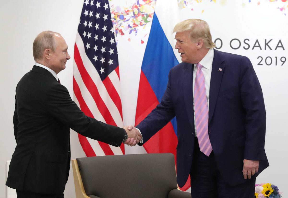 Cuộc điện đàm giữa Tổng thống Mỹ Donald Trump và Tổng thống Nga Vladimir Putin đem lại khả năng&nbsp;xung đột ở Ukraine sớm kết thúc. Ảnh minh họa. Nguồn: Reuters.