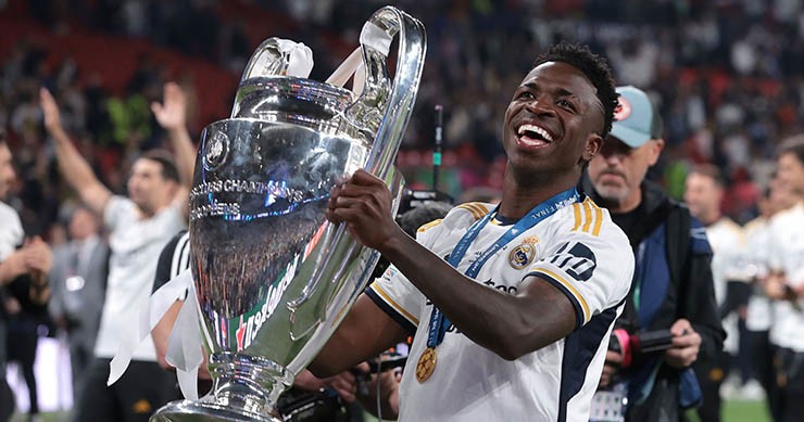 Vinicius muốn gắn bó lâu dài với Real Madrid