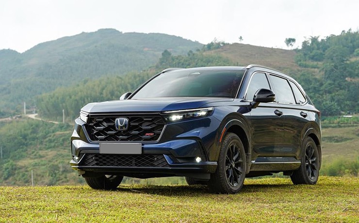 Giá xe Honda CR-V mới nhất tháng 2/2025, ưu đãi 100% lệ phí trước bạ - 1