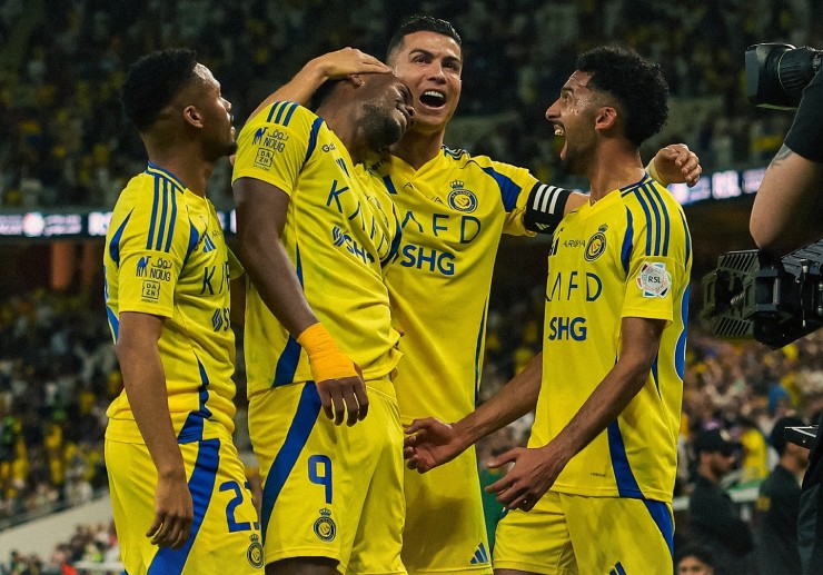 Al Nassr thắng nghẹt thở dù phải chơi thiếu người đầu hiệp 2