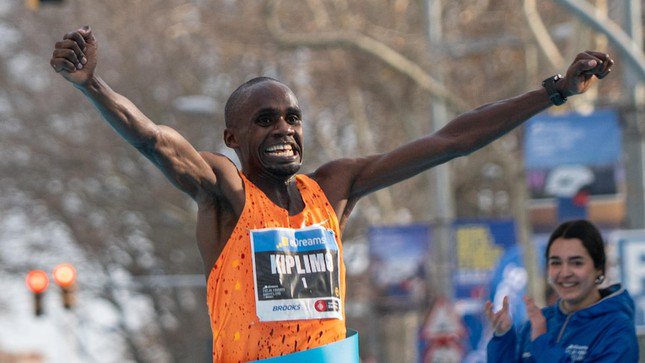 Jacob Kiplimo phá sâu kỷ lục bán marathon thế giới, bước nhảy vĩ đại trong lịch sử - 1