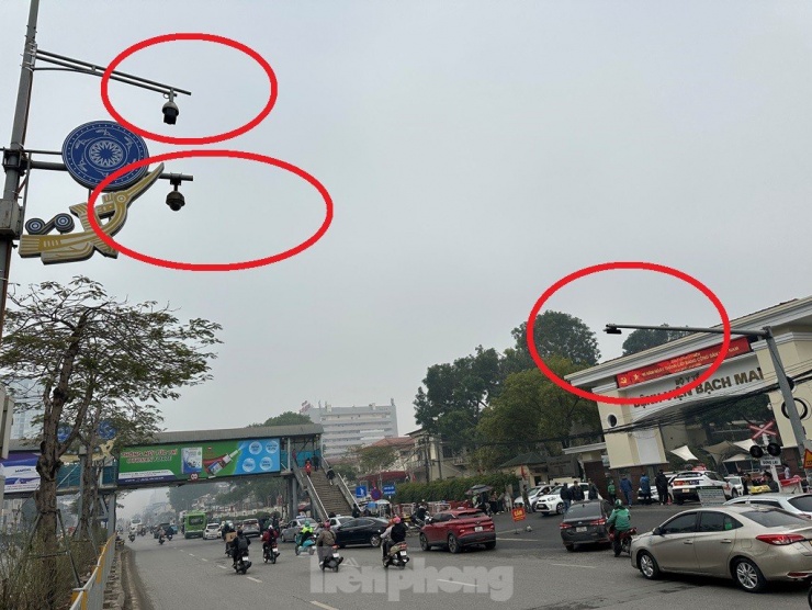 Xe ô tô taxi, hợp đồng che biển để &#39;né&#39; camera xử phạt nguội - 5