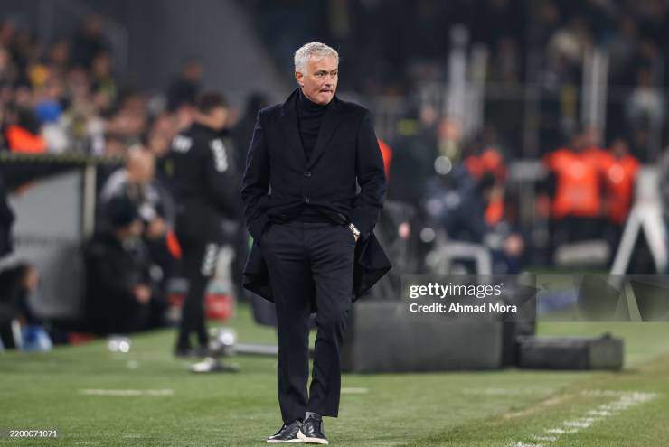 Đoàn quân của Mourinho sáng cửa đi tiếp