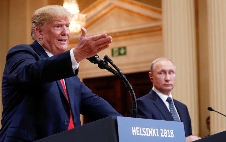 Tổng thống Mỹ Donald Trump và Tổng thống Nga Vladimir Putin trong cuộc gặp ở Phần Lan năm 2018. Ảnh: Reuters.