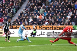 Video bóng đá Newcastle - Nottingham Forest: Rượt đuổi 7 bàn nghẹt thở (Ngoại hạng Anh)