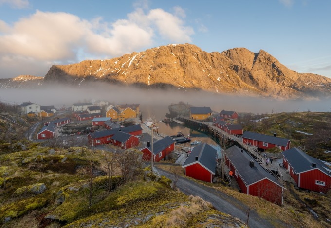 Làng chài Nusfjord, hạt Nordland, Na Uy từ trên cao. Ảnh: Đinh Gia Bảo