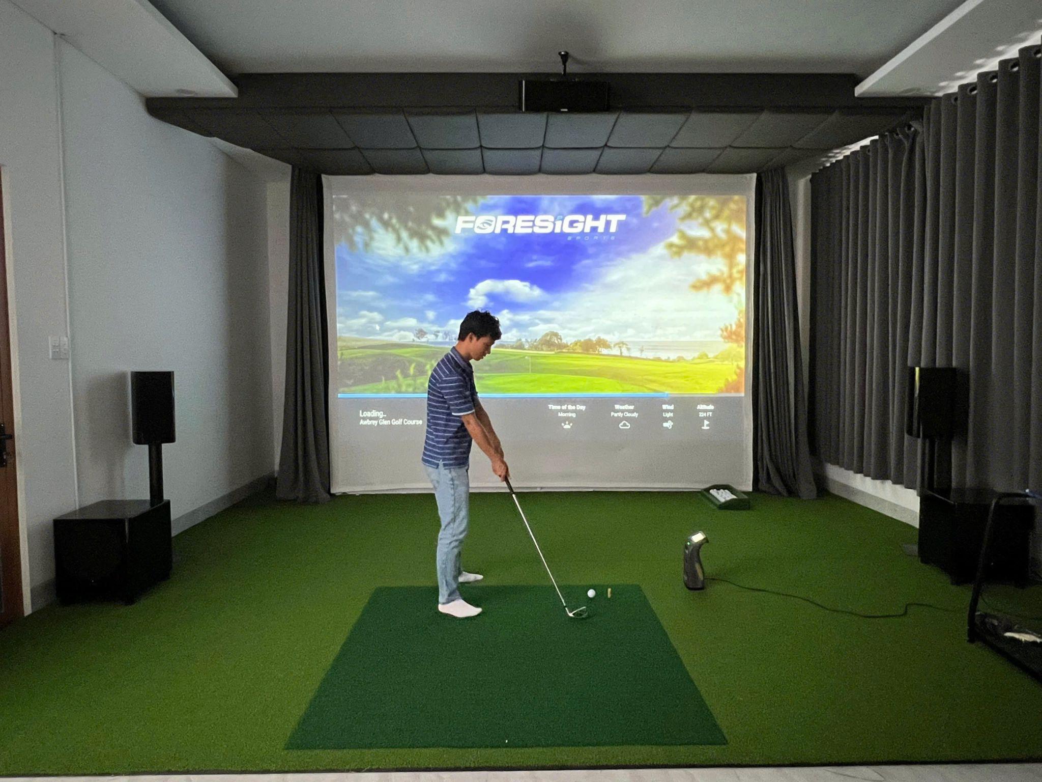 Máy chiếu - âm thanh phòng Golf 3D