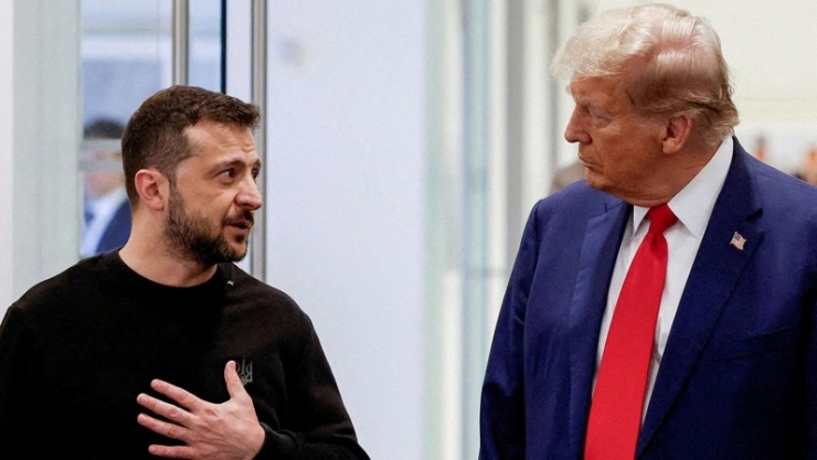 &nbsp;Tổng thống Mỹ Donald Trump và Tổng thống Ukraine Volodymyr Zelensky. Ảnh: Reuters