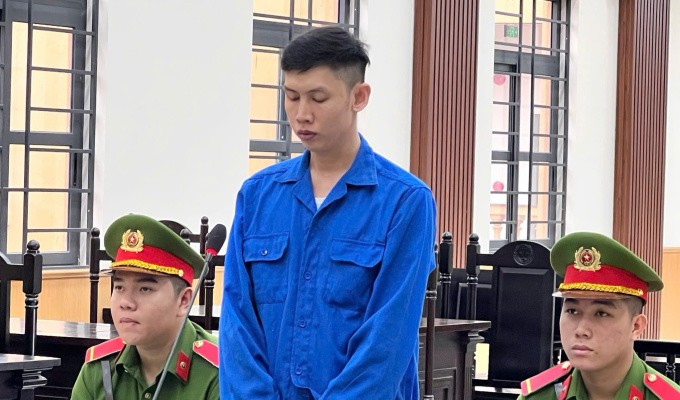 Thuận tại phiên tòa ngày 27/2. Ảnh: Nguyễn Khánh