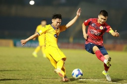 Video bóng đá SLNA - Công an Hà Nội: Thoát hiểm phút 90+6 (V-League)