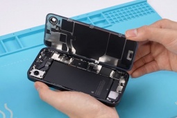 "Mổ xẻ" iPhone 16e: Hé lộ pin "khủng", thiết kế cải tiến và chip A18 "khó nhằn"