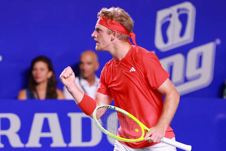 Alejandro Davidovich Fokina kiên cường vượt qua Shapovalov để vào chung kết Mexican Open