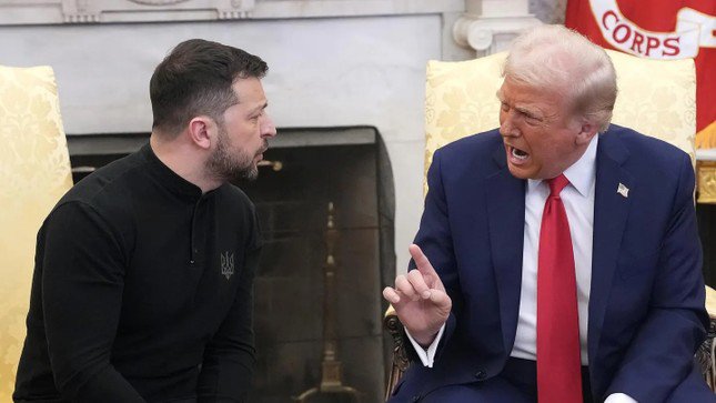 Tổng thống Mỹ Donald Trump to tiếng với Tổng thống Ukraine Volodymyr Zelensky trong Phòng Bầu dục của Nhà Trắng hôm 28/2/2025. Ảnh: Getty Images.