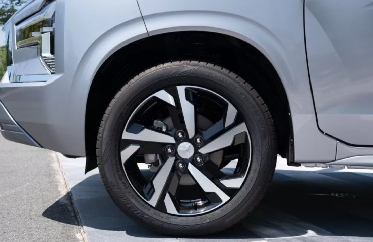 Ngắm chi tiết các phiên bản Mitsubishi Xpander - 2