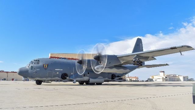 Vũ khí Mỹ mắc kẹt ở Ba Lan, Ukraine rơi vào thế &#39;tiến thoái lưỡng nan" - 1