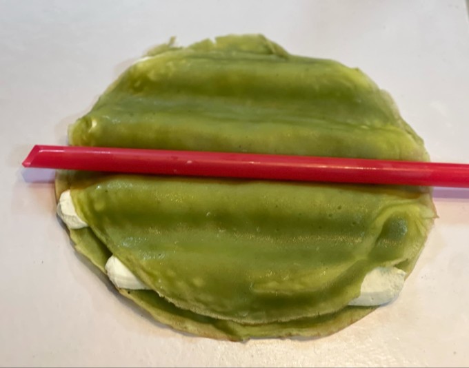 Bánh crepe matcha tự làm ngày 8/3 không cần lò nướng - 4