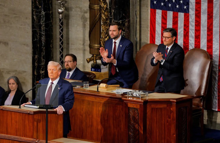 Ông Trump: Người dân Mỹ hãy sẵn sàng cho điều "chưa từng có trong lịch sử” - 4