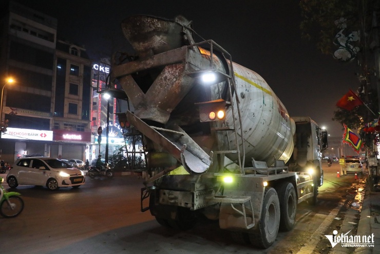 Tài xế ô tô lắp đèn siêu sáng ngỡ ngàng khi nhận phiếu phạt - 9