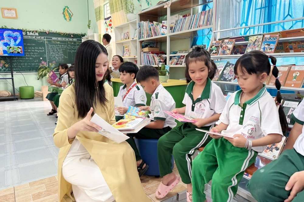 Hoa hậu Ý Nhi thi Miss World: &#39;Gia đình và bạn trai ủng hộ vô điều kiện&#39; - 4