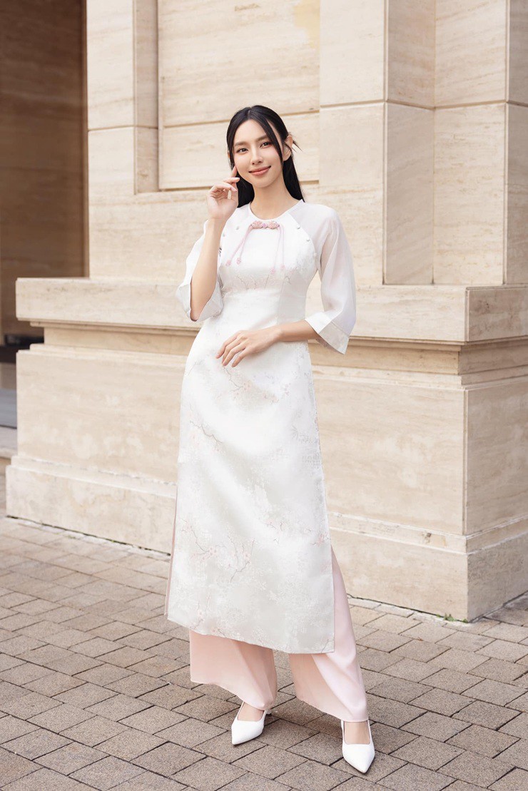 Hoa hậu Thùy Tiên đang là chủ tịch một doanh nghiệp kinh doanh nước hoa Pháp