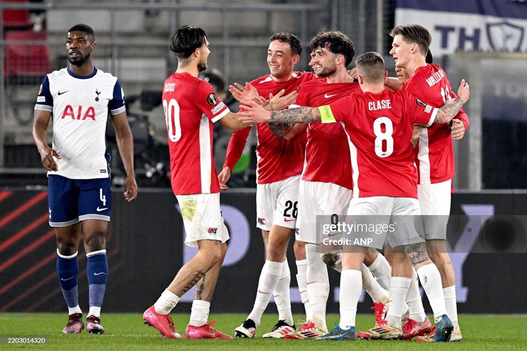 Tottenham thua bạc nhược trên sân của AZ Alkmaar