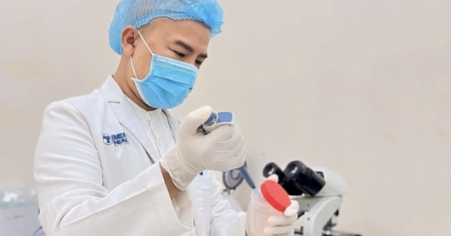 Tuổi nào tinh trùng bắt đầu suy giảm?