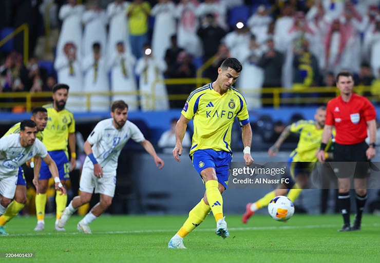 Ronaldo thi đấu nỗ lực cùng Al Nassr