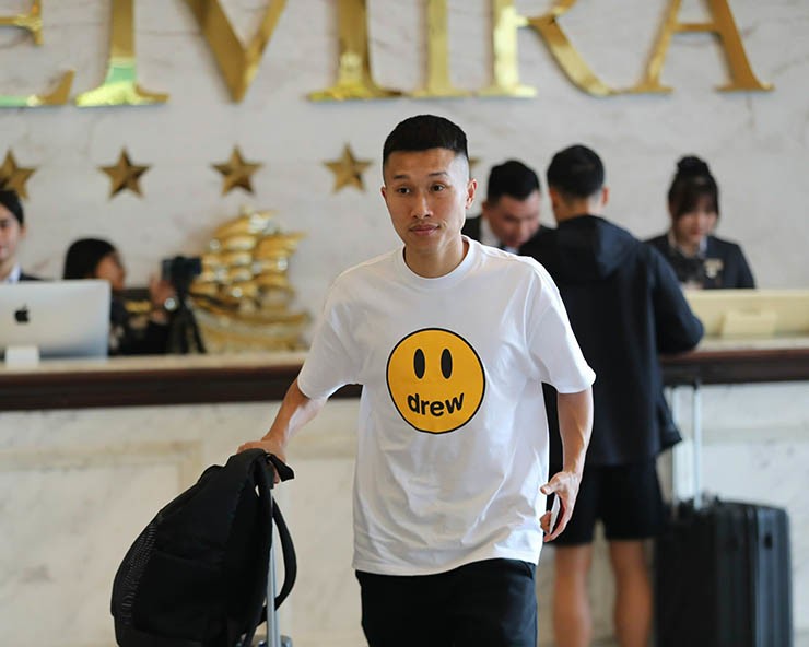 ĐT Việt Nam hội quân ở Bình Dương, tân binh Lý Đức lo lắng - 13