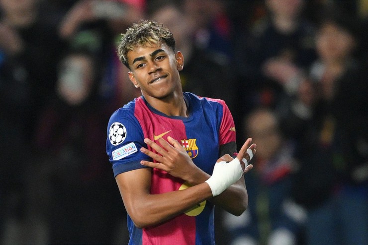 Lamine Yamal trở thành cầu thủ trẻ nhất vừa ghi bàn lẫn kiến tạo trong 1 trận đấu ở Champions League