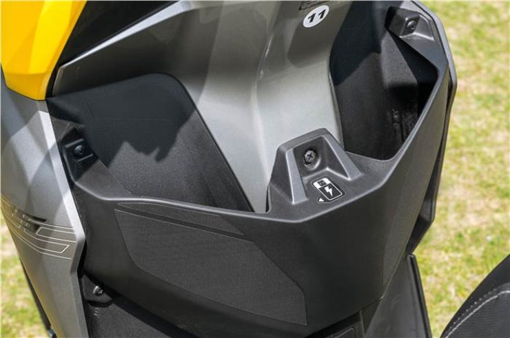 Xuất hiện đối thủ Honda Vario 125, giá rẻ 25,3 triệu đồng - 4