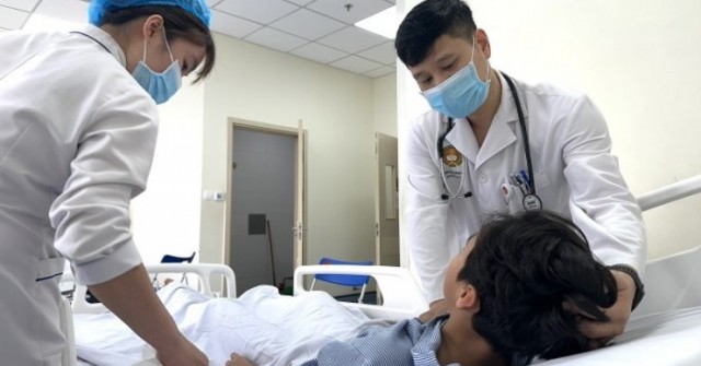 Bé 13 tuổi đột quỵ