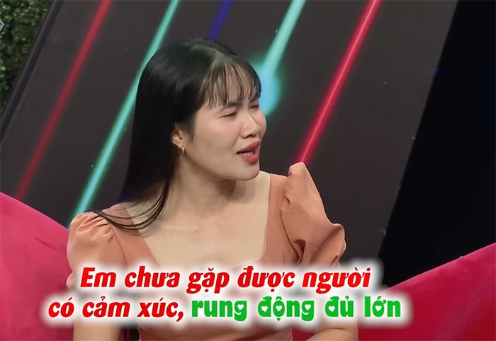 Nữ cán bộ xã chưa từng yêu đi hẹn hò tìm bạn trai - 2