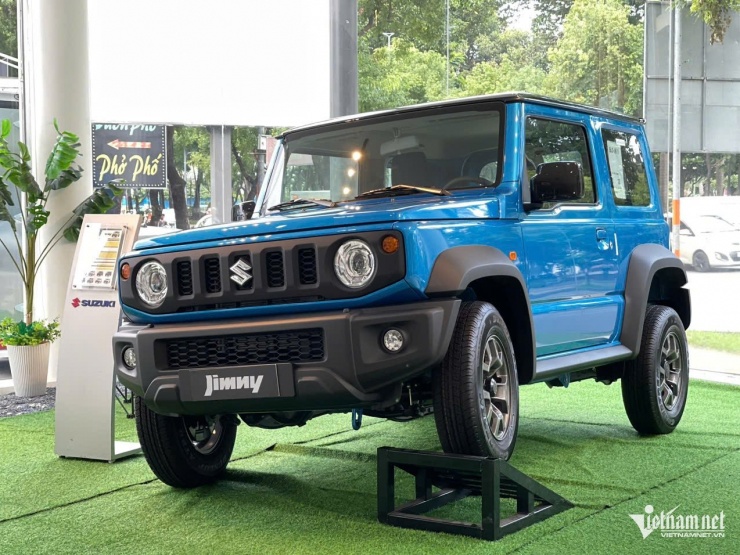  Suzuki Jimny là mẫu xe SUV cỡ nhỏ vượt trội về khả năng off-road. Ảnh: Hoàng Hiệp