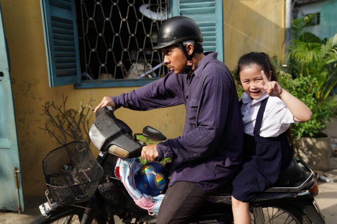 "Con gái Trấn Thành": Có mối nhân duyên đặc biệt với "ba" Quý Bình, tuổi 14 thay đổi khó nhận ra - 2